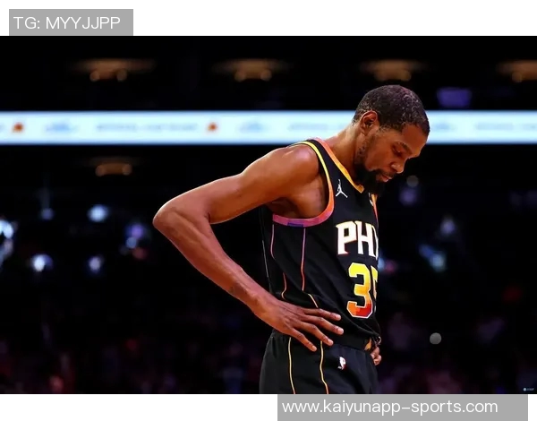 体力没续上杜兰特前三节15中6拿到20分第三节单节3次失误