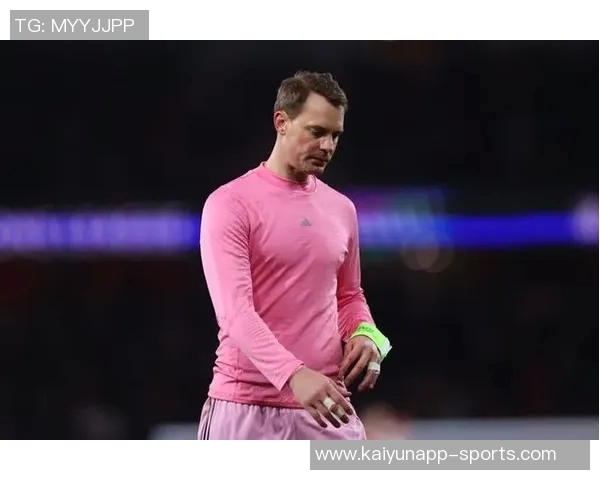 诺伊尔回忆离开沙尔克U19时拒绝阿森纳选择坚持留在德国发展