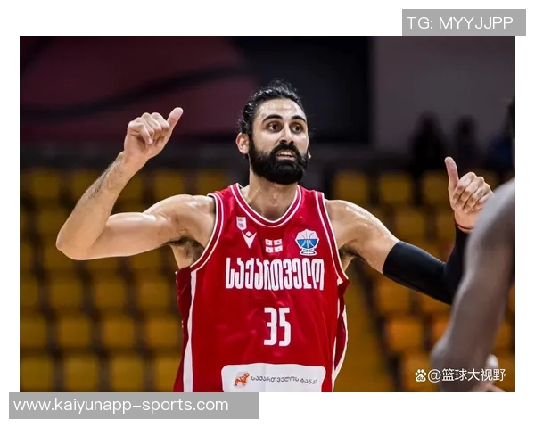 神射手丰泰基奥半场8分钟狂轰14分4三分助力球队逆转胜利 神射手丰泰基奥半场8分钟狂轰14分4三分助力球队逆转胜利