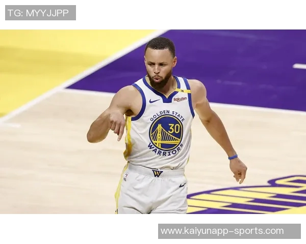 超远压哨球不计入统计勇士助教分析库里命中率提升潜力 超远压哨球不计入统计勇士助教分析库里命中率提升潜力